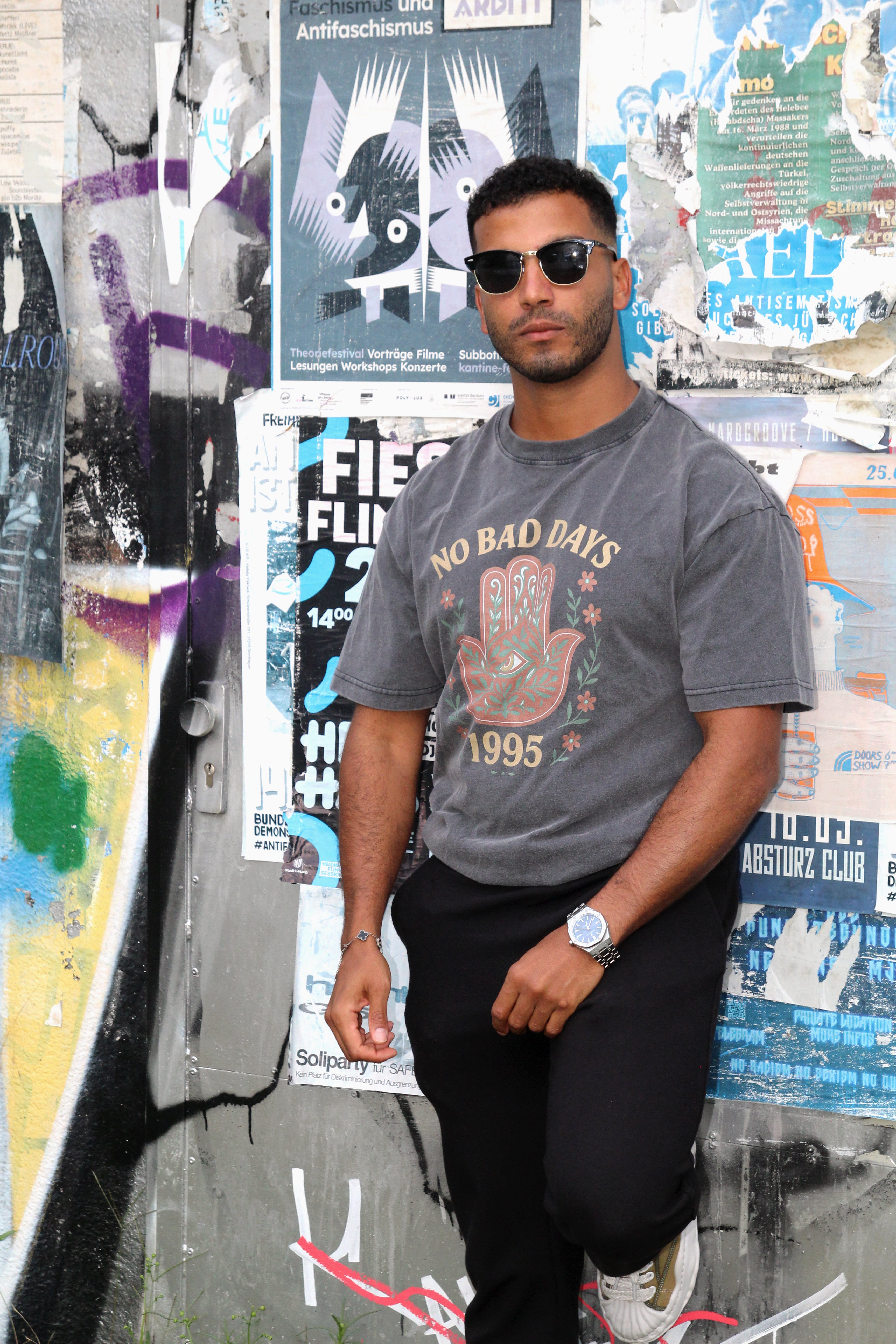 Acid washed Uni Sex 100 Organic Cotton T-shirt